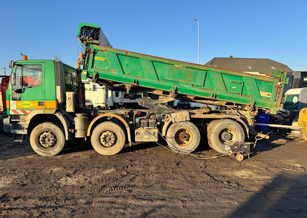 Iveco EuroTrakker - Самоскид вантажівка: фото 3 Iveco EuroTrakker - Самоскид вантажівка: фото 3