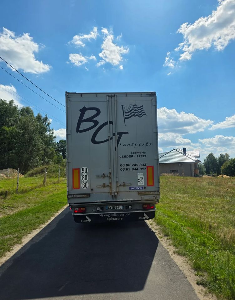 Stas S3-SZ334V - З рухомою підлогою напівпричіп: фото 4 Stas S3-SZ334V - З рухомою підлогою напівпричіп: фото 4