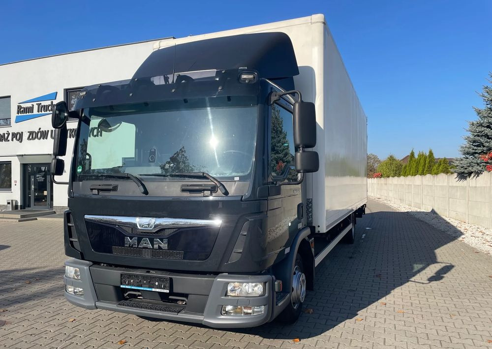 Вантажівка з закритим кузовом MAN TGL 12.250: фото 1