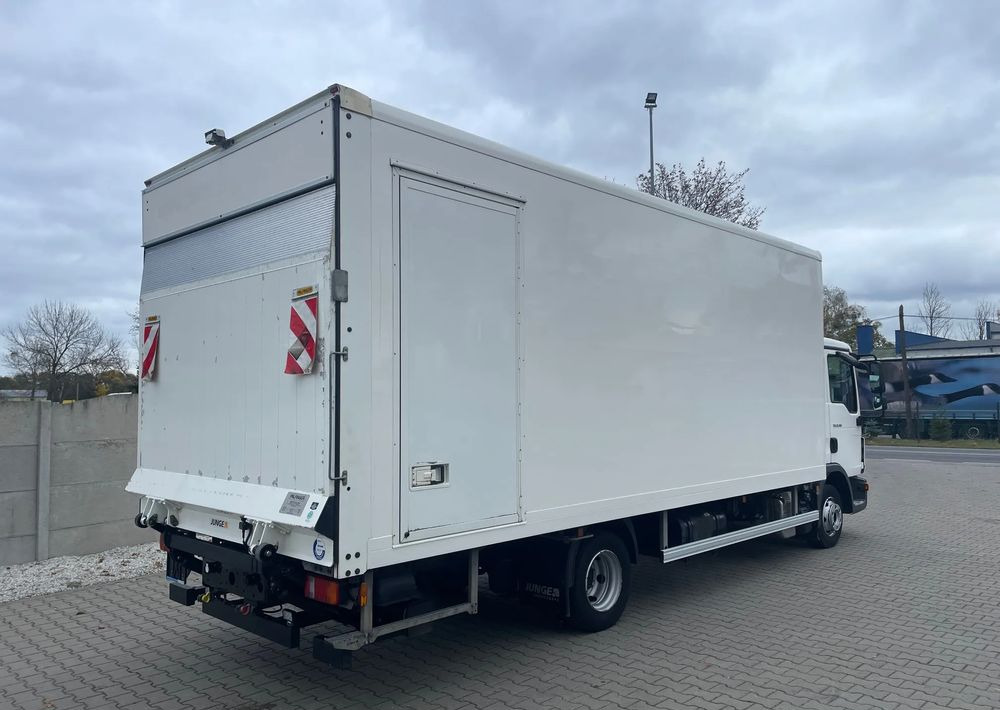 MAN TGL 8.190 KONTENER 16 PALET! - Вантажівка з закритим кузовом: фото 5 MAN TGL 8.190 KONTENER 16 PALET! - Вантажівка з закритим кузовом: фото 5