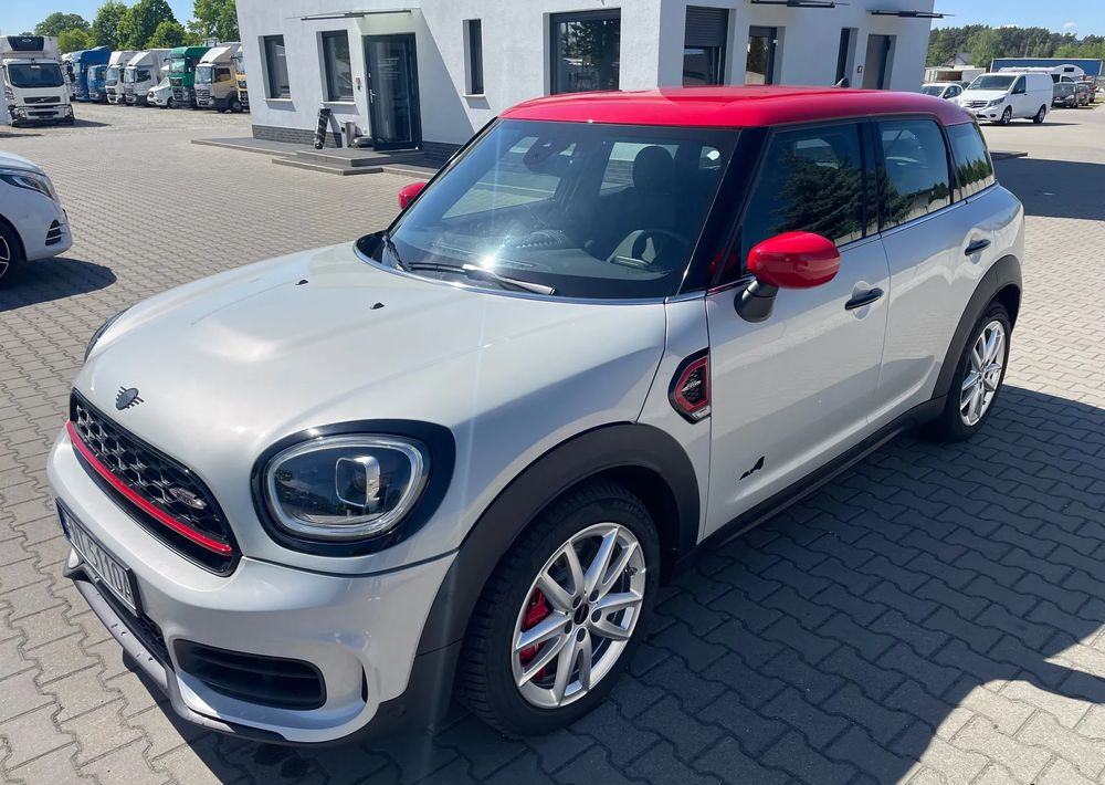 MINI John Cooper Works Countryman All4 - Позашляховик: фото 3 MINI John Cooper Works Countryman All4 - Позашляховик: фото 3