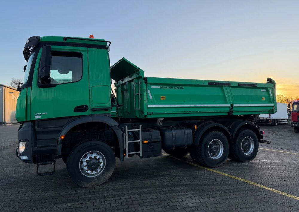 Mercedes-Benz AROCS 3345/6x6/ Wywrotka Miller Bordmatic - Самоскид вантажівка: фото 2 Mercedes-Benz AROCS 3345/6x6/ Wywrotka Miller Bordmatic - Самоскид вантажівка: фото 2