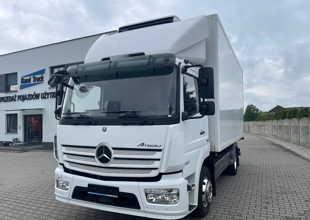 Mercedes-Benz ATEGO 1227 CHŁODNIA HAKOWA / HAKÓWKA - Рефрижератор вантажівка: фото 1 Mercedes-Benz ATEGO 1227 CHŁODNIA HAKOWA / HAKÓWKA - Рефрижератор вантажівка: фото 1