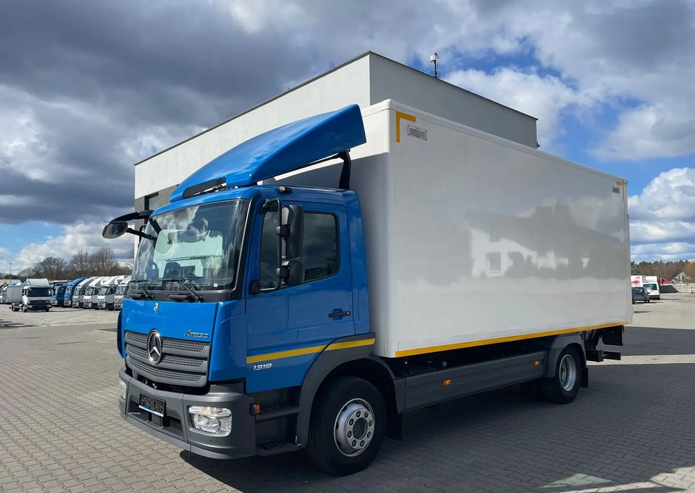 Mercedes-Benz ATEGO 1318, kontener 6,2m, ładowność 7,5 tony! - Вантажівка з закритим кузовом: фото 2 Mercedes-Benz ATEGO 1318, kontener 6,2m, ładowność 7,5 tony! - Вантажівка з закритим кузовом: фото 2