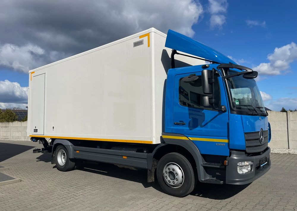 Mercedes-Benz ATEGO 1318, kontener 6,2m, ładowność 7,5 tony! - Вантажівка з закритим кузовом: фото 5 Mercedes-Benz ATEGO 1318, kontener 6,2m, ładowność 7,5 tony! - Вантажівка з закритим кузовом: фото 5