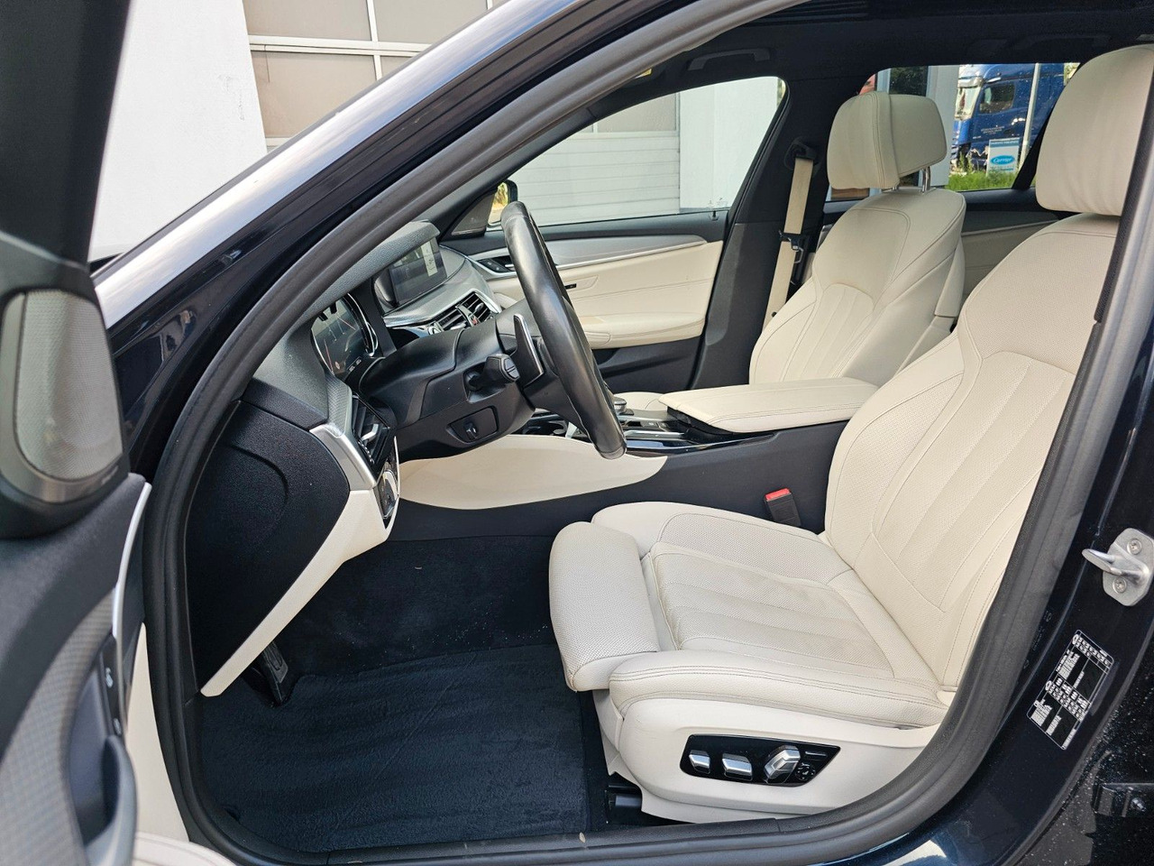 Легковий автомобіль BMW 520 d M Packet Luftsitze Harman-K TOP Ausstatt.: фото 8