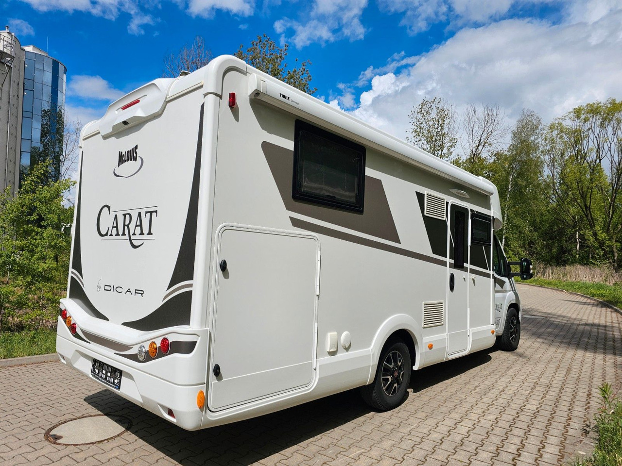 McLouis CARAT 470 4xBett Winter Volausstattung Leder - Напівінтегрований автобудинок: фото 4 McLouis CARAT 470 4xBett Winter Volausstattung Leder - Напівінтегрований автобудинок: фото 4