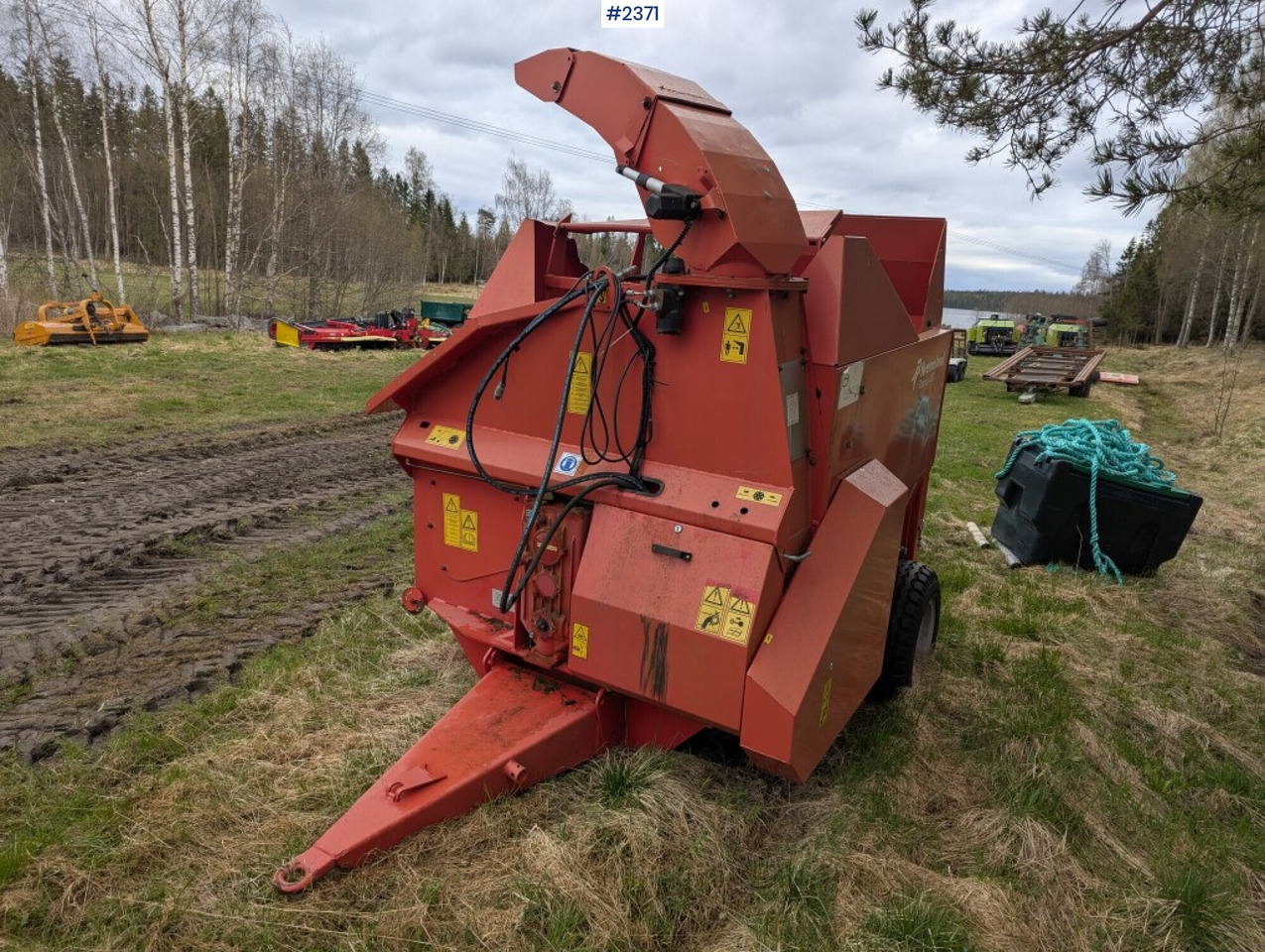 Bale cutter / Feed shredder Kverneland Taarup 853 - Техніка для сінозаготівлі: фото 2 Bale cutter / Feed shredder Kverneland Taarup 853 - Техніка для сінозаготівлі: фото 2