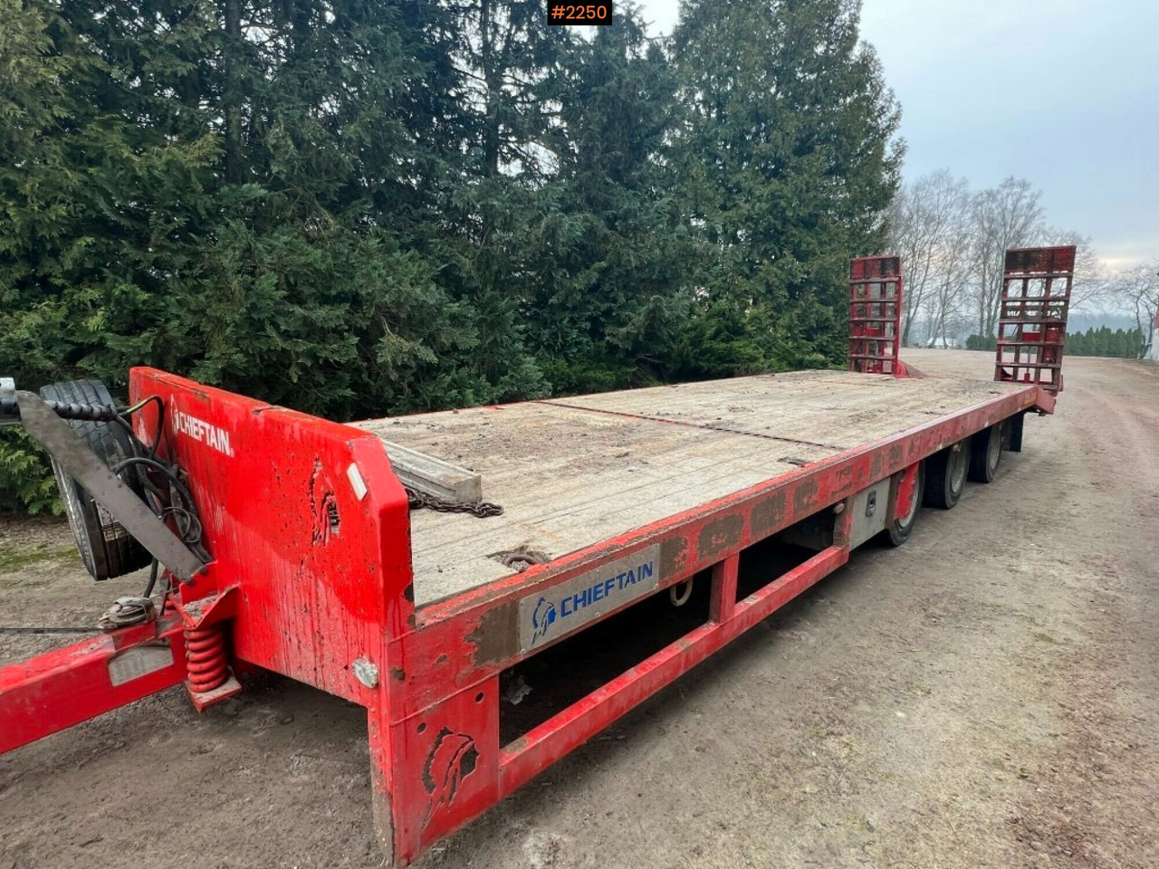 Machine trailer - Chieftain Trailers LTD - For tractor - Низькорамна платформа причіп: фото 4 Machine trailer - Chieftain Trailers LTD - For tractor - Низькорамна платформа причіп: фото 4