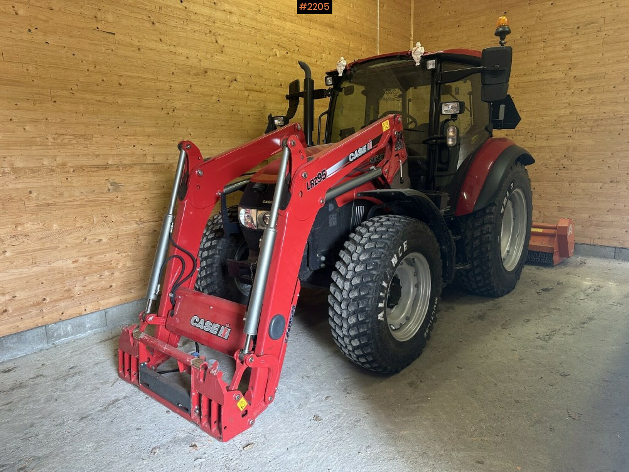 Tractor, Case IH Farmall 85C, Agrimaster KL 250 SW - Трактор: фото 1 Tractor, Case IH Farmall 85C, Agrimaster KL 250 SW - Трактор: фото 1