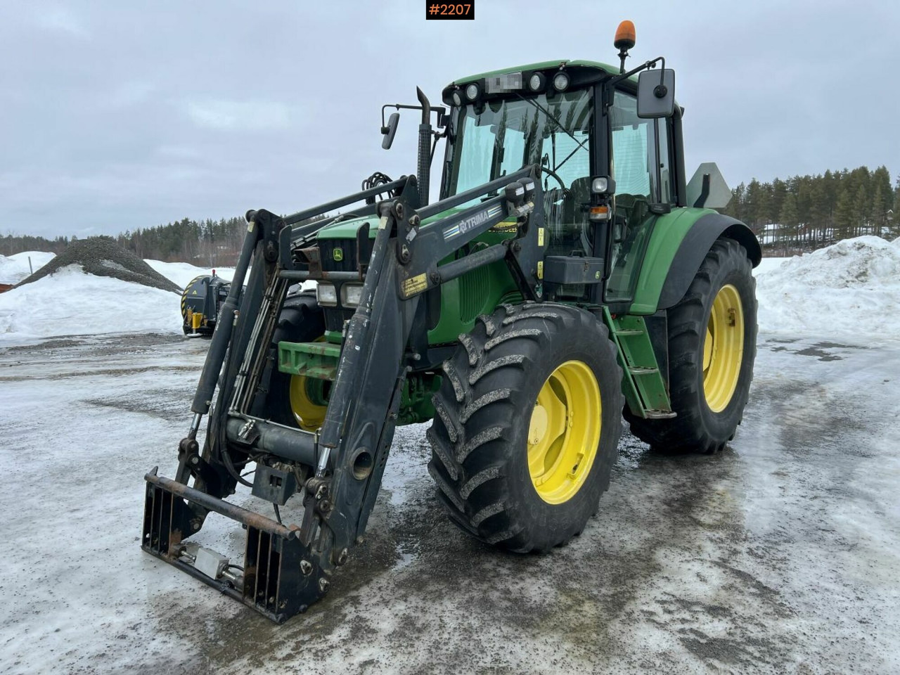 Tractor JOHN DEERE 6420S - Трактор: фото 1 Tractor JOHN DEERE 6420S - Трактор: фото 1
