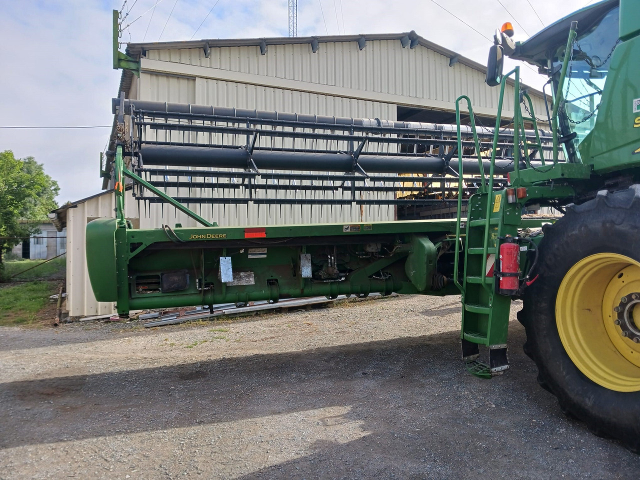 JOHN DEERE COUPE DE MOISSONNEUSE 635 FD - Жниварка зернова: фото 2 JOHN DEERE COUPE DE MOISSONNEUSE 635 FD - Жниварка зернова: фото 2
