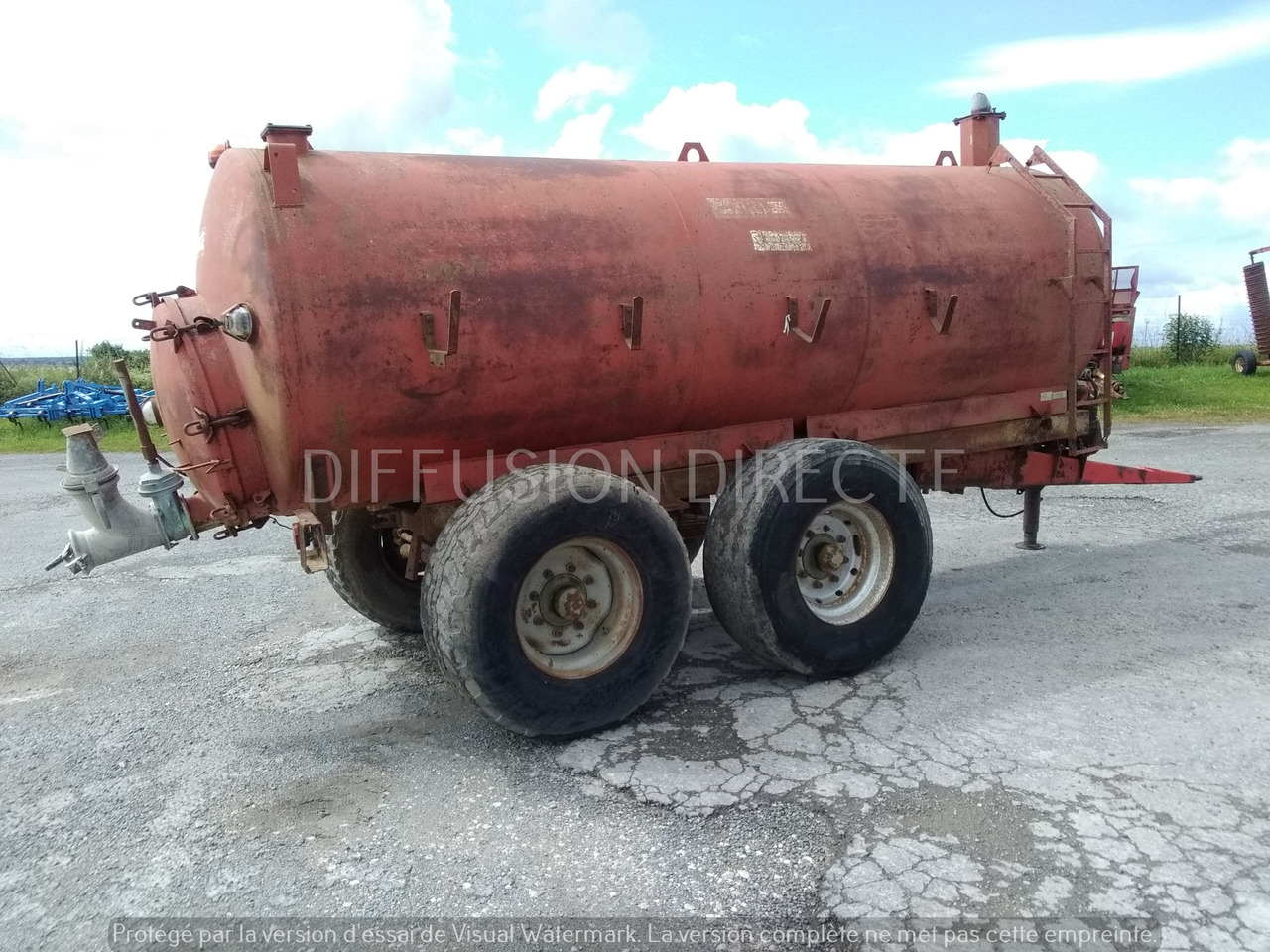 SAMAS TONNE A LISIER 1000 BDS - Розкидач рідких добрив: фото 3 SAMAS TONNE A LISIER 1000 BDS - Розкидач рідких добрив: фото 3