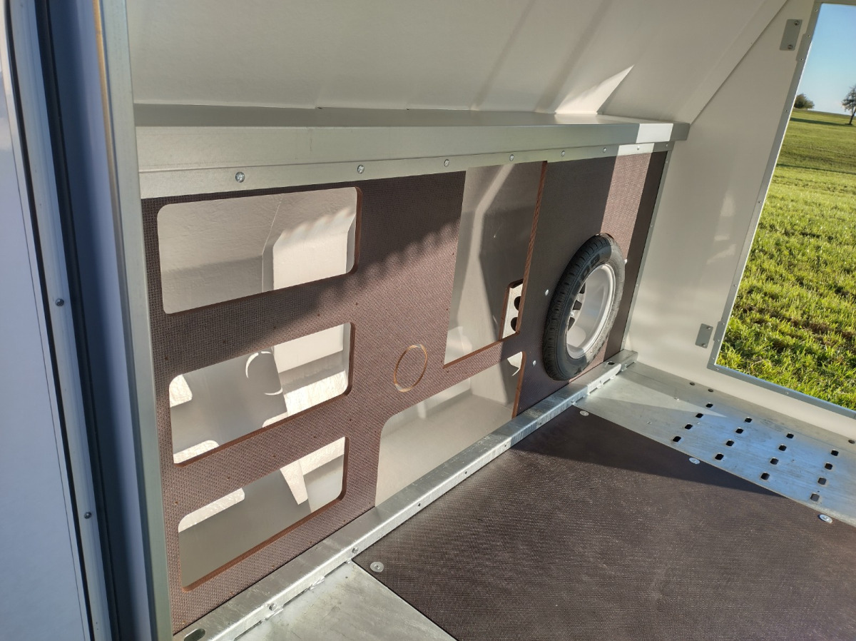 BRIAN JAMES TRAILERS RaceSport 340-5510 - Автовоз причіп: фото 4 BRIAN JAMES TRAILERS RaceSport 340-5510 - Автовоз причіп: фото 4