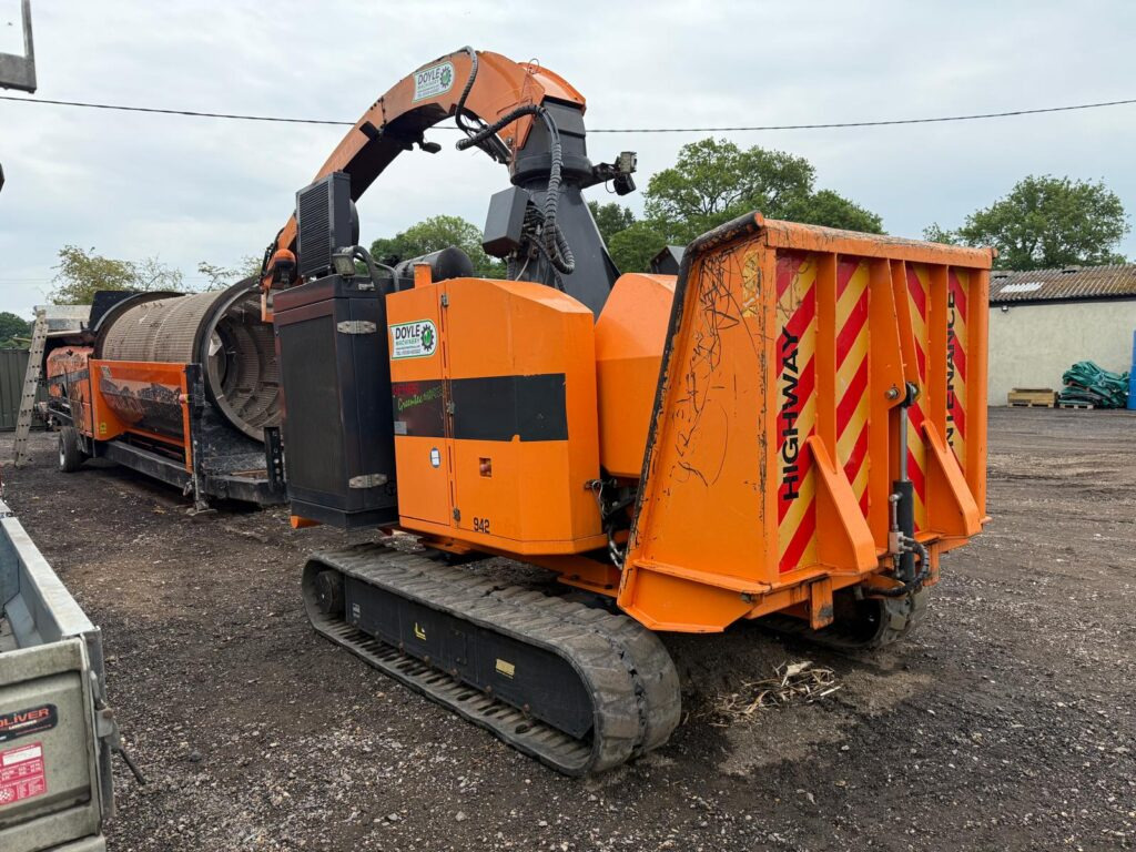 UFKES 942 Chipper - Дробарка для лісництва: фото 1 UFKES 942 Chipper - Дробарка для лісництва: фото 1