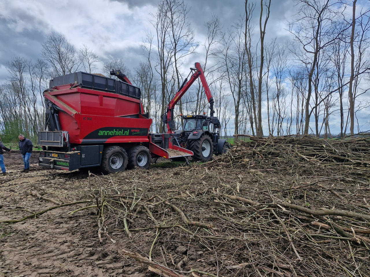 UFKES Greentec 962 Tracked Chipper - Дробарка для лісництва: фото 2 UFKES Greentec 962 Tracked Chipper - Дробарка для лісництва: фото 2