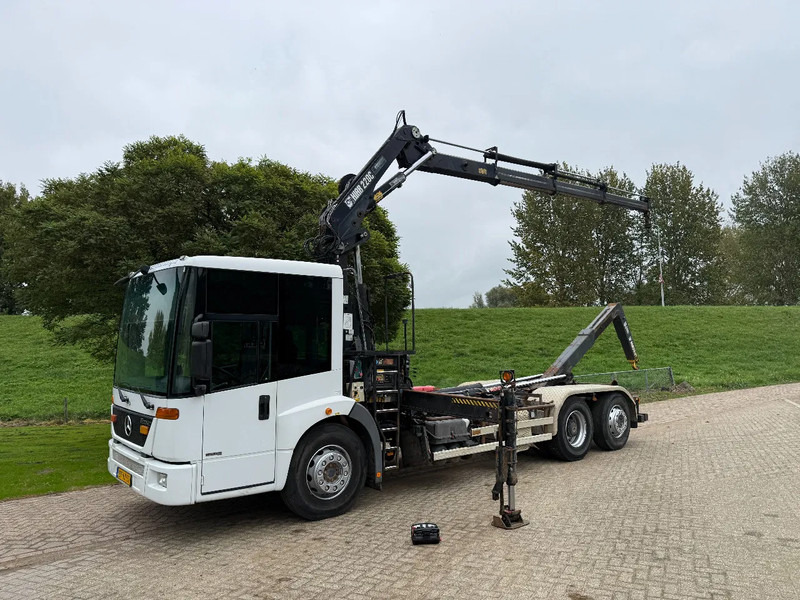 Mercedes-Benz Econic Hiab 220-Hooklift-6x2-Remote - Вантажівка з маніпулятором: фото 1 Mercedes-Benz Econic Hiab 220-Hooklift-6x2-Remote - Вантажівка з маніпулятором: фото 1
