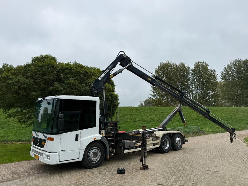 Mercedes-Benz Econic Hiab 220-Hooklift-6x2-Remote - Вантажівка з маніпулятором: фото 4 Mercedes-Benz Econic Hiab 220-Hooklift-6x2-Remote - Вантажівка з маніпулятором: фото 4
