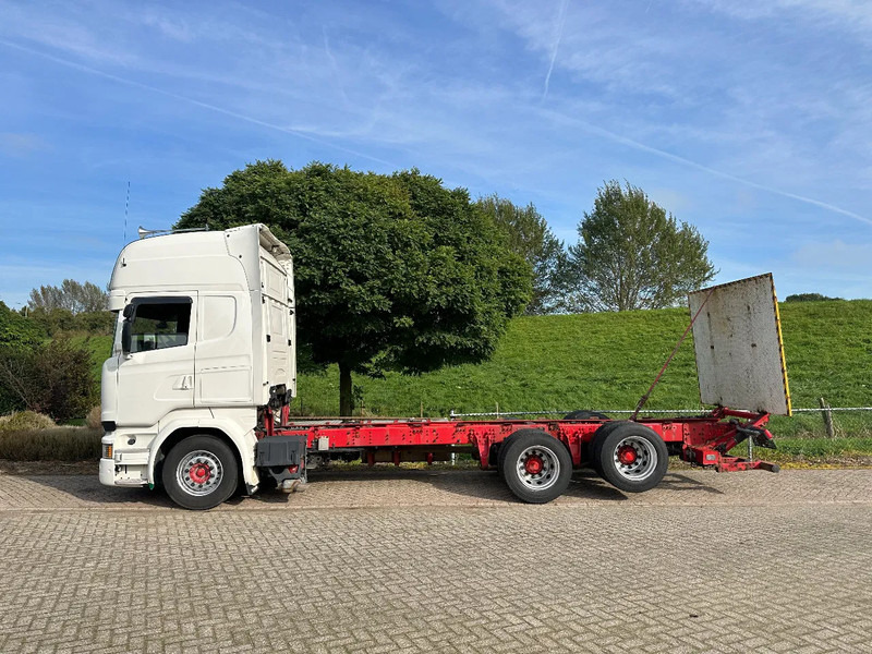 Scania R730 V8 FULL AIR-6X2-RETARDER- EUR6- - Вантажівка шасі: фото 2 Scania R730 V8 FULL AIR-6X2-RETARDER- EUR6- - Вантажівка шасі: фото 2