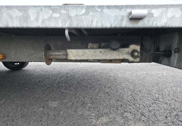 Бортовий причіп/ Платформа EduardP4 3000kg: фото 11 Бортовий причіп/ Платформа EduardP4 3000kg: фото 11