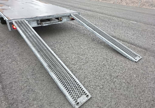 Бортовий причіп/ Платформа EduardP4 3000kg: фото 9 Бортовий причіп/ Платформа EduardP4 3000kg: фото 9