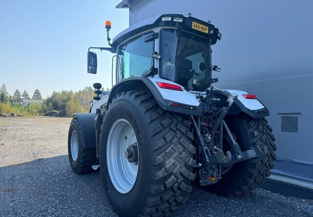 Massey Ferguson 8s.305 Dyna VT - Трактор: фото 4 Massey Ferguson 8s.305 Dyna VT - Трактор: фото 4