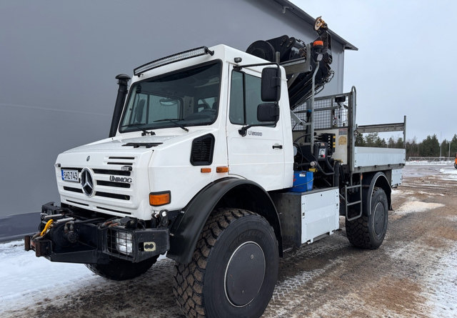 Mercedes-BenzUnimog U5000 + Nosturi Hiab 099 E-4 - Бортова вантажівка/ Платформа, Вантажівка з маніпулятором: фото 1 Mercedes-BenzUnimog U5000 + Nosturi Hiab 099 E-4 - Бортова вантажівка/ Платформа, Вантажівка з маніпулятором: фото 1