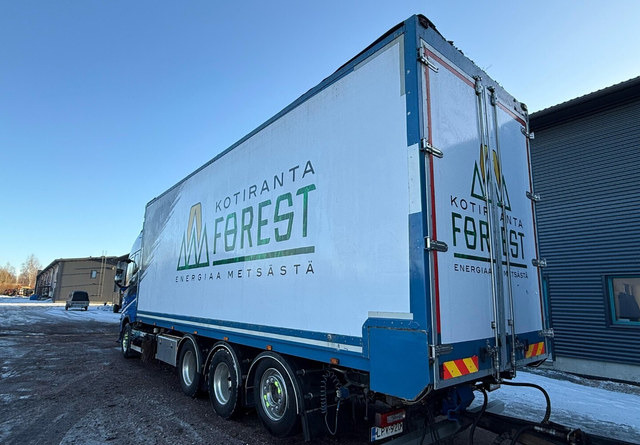 Volvo fh16 - Вантажівка з закритим кузовом: фото 5 Volvo fh16 - Вантажівка з закритим кузовом: фото 5
