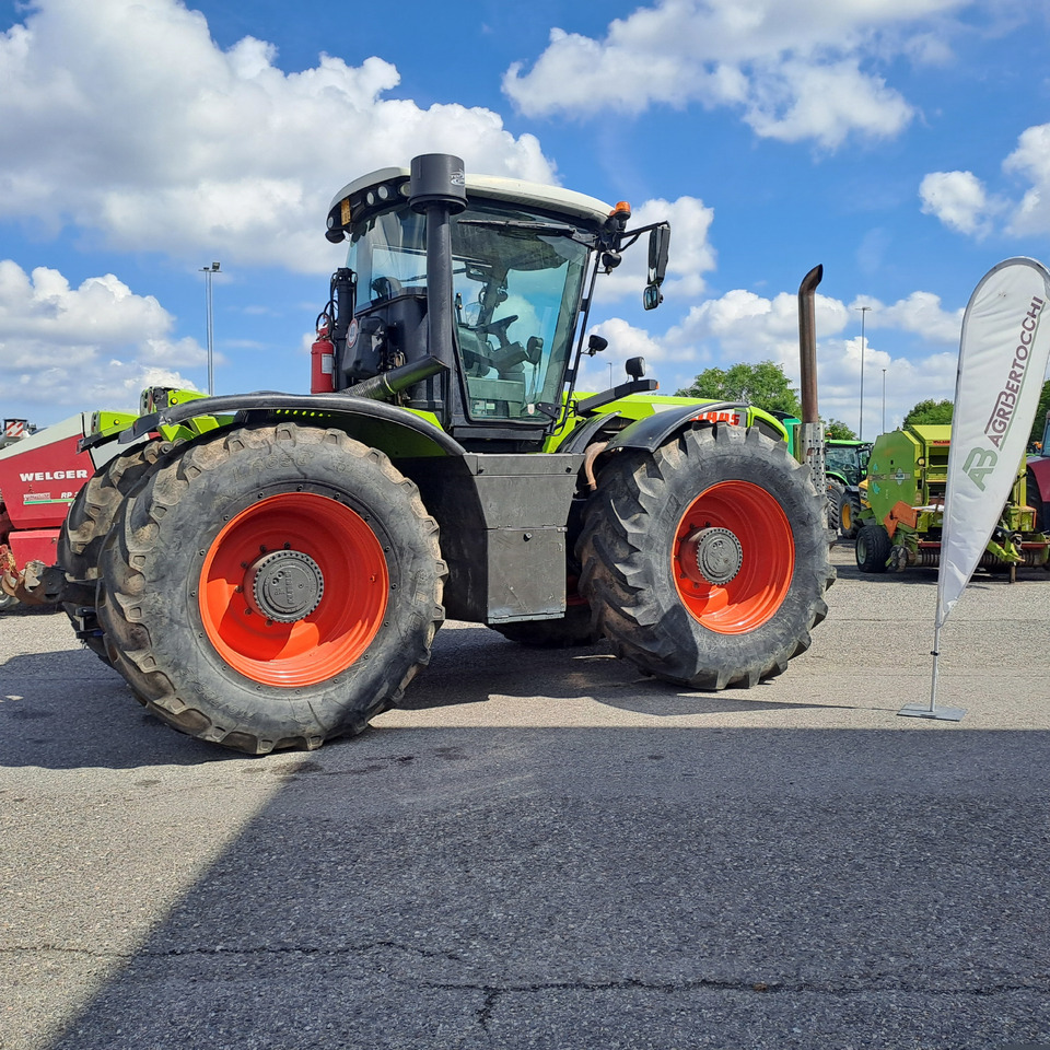 CLAAS XERION 3800 TRAC - Трактор: фото 2 CLAAS XERION 3800 TRAC - Трактор: фото 2