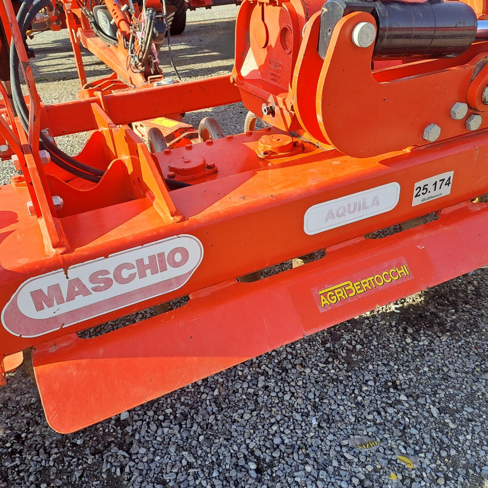 ERPICE ROTANTE PIEGHEVOLE MASCHIO AQUILA RAP 7000 - Грунтофреза: фото 5 ERPICE ROTANTE PIEGHEVOLE MASCHIO AQUILA RAP 7000 - Грунтофреза: фото 5