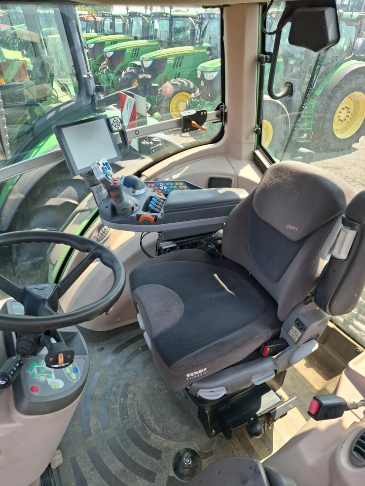 FENDT 828 VARIO PROFIPLUS - Трактор: фото 2 FENDT 828 VARIO PROFIPLUS - Трактор: фото 2