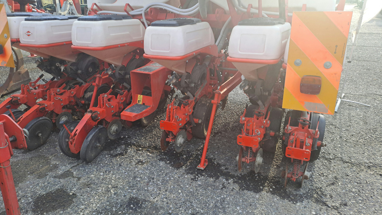 SEMINATRICE DI PRECISIONE KUHN MAXIMA 2 TD - Інша техніка: фото 4 SEMINATRICE DI PRECISIONE KUHN MAXIMA 2 TD - Інша техніка: фото 4