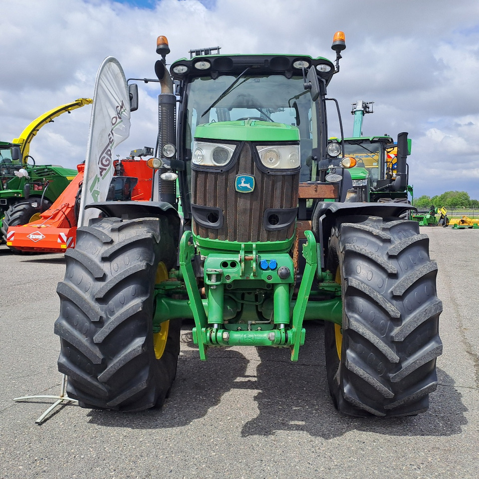 JOHN DEERE 6210R - Трактор: фото 3 JOHN DEERE 6210R - Трактор: фото 3
