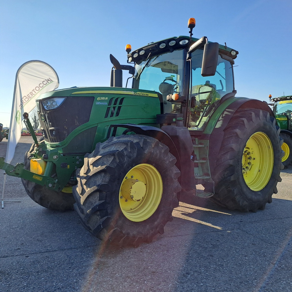 JOHN DEERE 6215R - Трактор: фото 1 JOHN DEERE 6215R - Трактор: фото 1