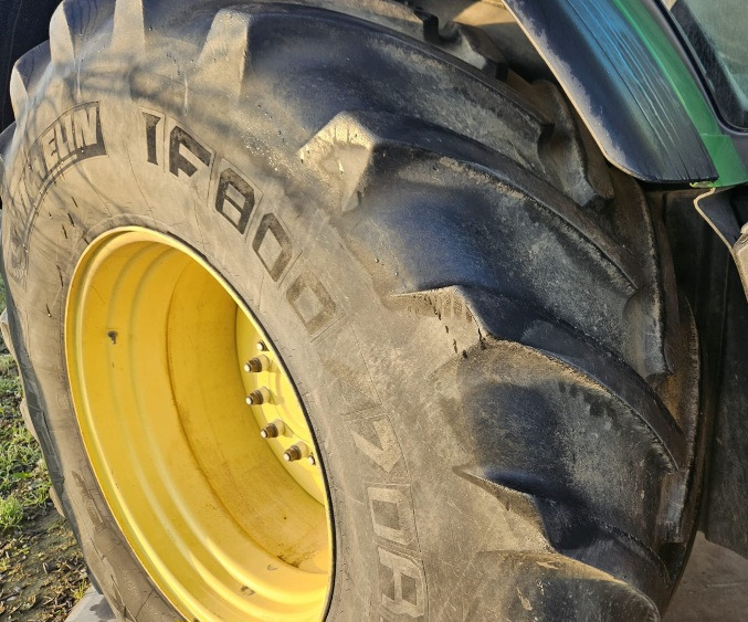 JOHN DEERE 8320R - Трактор: фото 4 JOHN DEERE 8320R - Трактор: фото 4