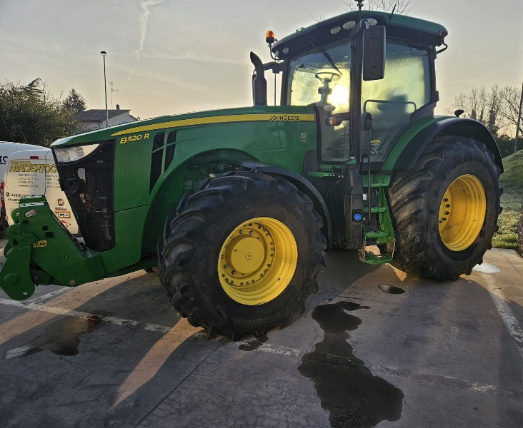 JOHN DEERE 8410 - Трактор: фото 3 JOHN DEERE 8410 - Трактор: фото 3