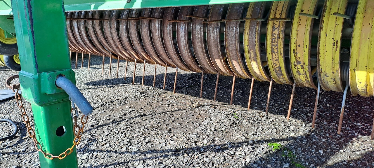 ROTOPRESSA JOHN DEERE 960 - ASTA AGRIBERTOCCHI - Прес-підбирач рулонний: фото 3 ROTOPRESSA JOHN DEERE 960 - ASTA AGRIBERTOCCHI - Прес-підбирач рулонний: фото 3