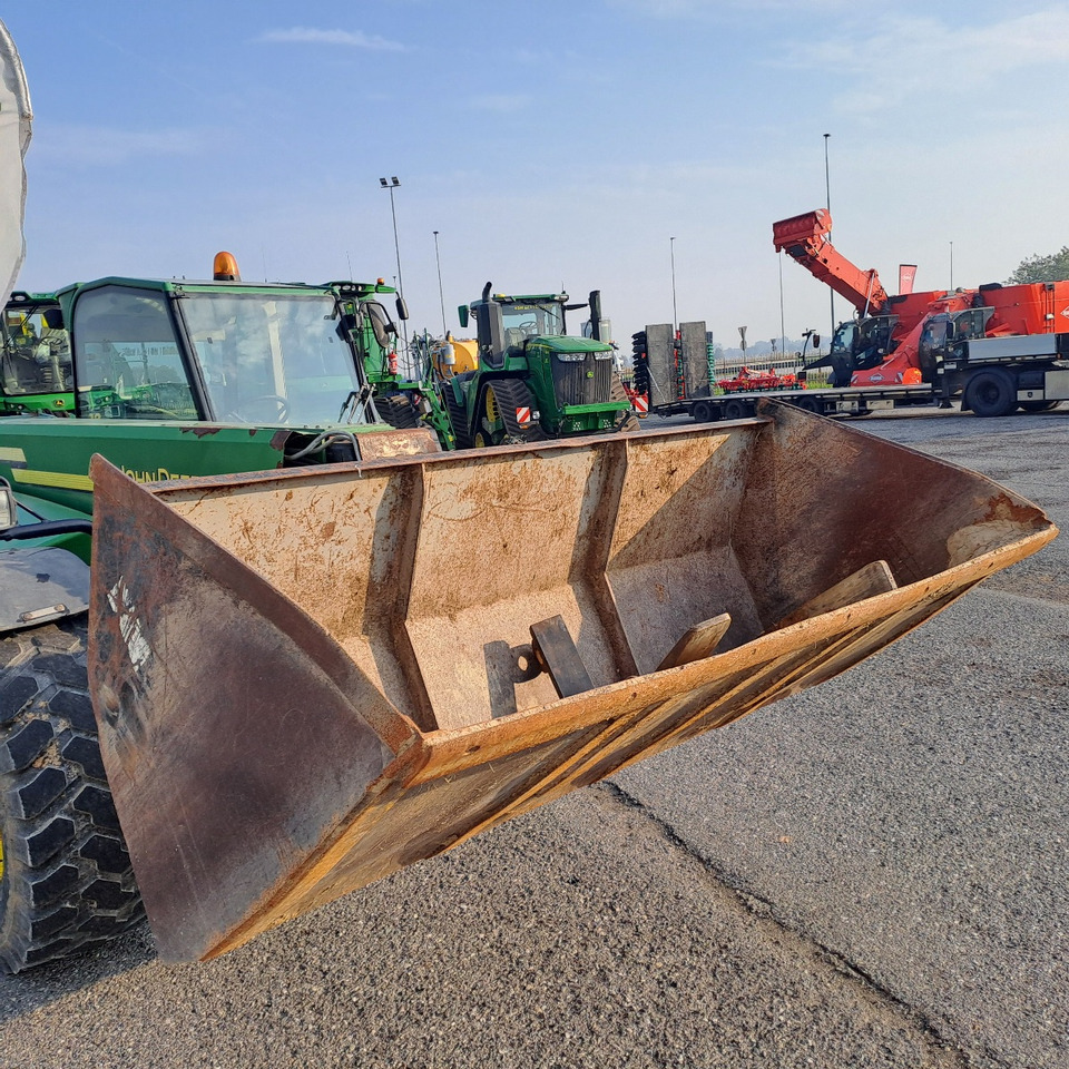 TELESCOPICO JOHN DEERE 3400 - Навантажувач телескопічний: фото 5 TELESCOPICO JOHN DEERE 3400 - Навантажувач телескопічний: фото 5