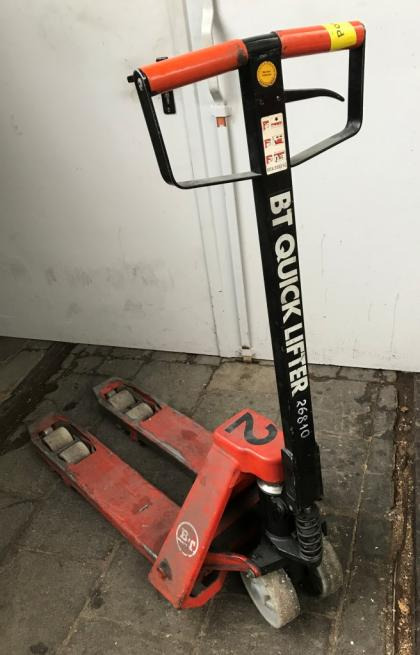 BT QUICK LIFTER Kräne und Hebegeräte - Візок: фото 1 BT QUICK LIFTER Kräne und Hebegeräte - Візок: фото 1