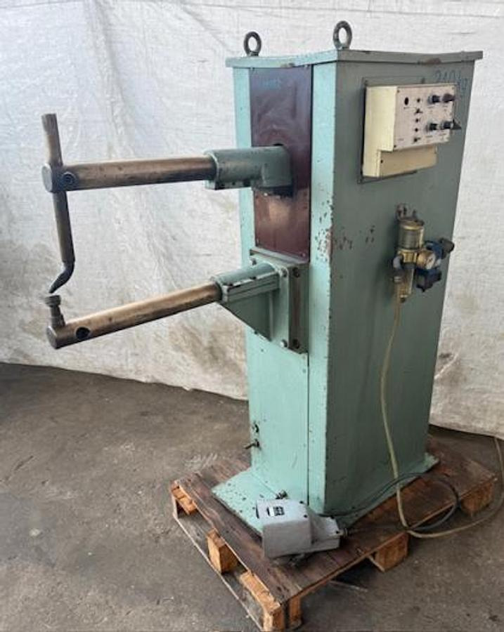 Punktschweißmaschine JOISTEN & KETTENBAUM - Обладнання для зварювання: фото 1 Punktschweißmaschine JOISTEN & KETTENBAUM - Обладнання для зварювання: фото 1
