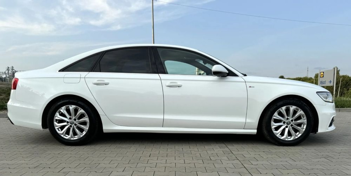 Interior photo 2: Легковий автомобіль Audi A6 3.0 TDI Quattro S-line Doinwestowany LED
