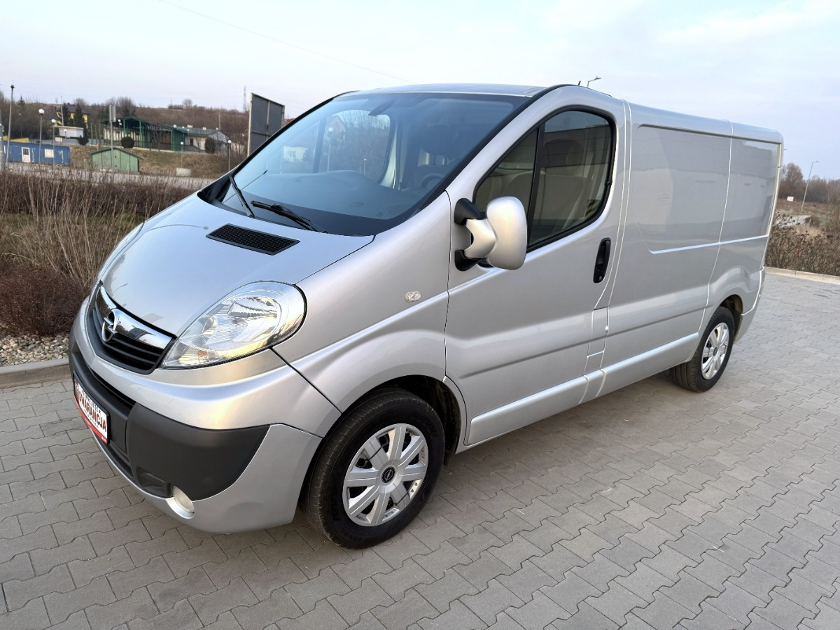 Opel Vivaro 2.0 DCI 115KM Rok 2013 Sprowadzony Bezwypadkowy Nawigacja Klima - Суцільнометалевий фургон: фото 1 Opel Vivaro 2.0 DCI 115KM Rok 2013 Sprowadzony Bezwypadkowy Nawigacja Klima - Суцільнометалевий фургон: фото 1