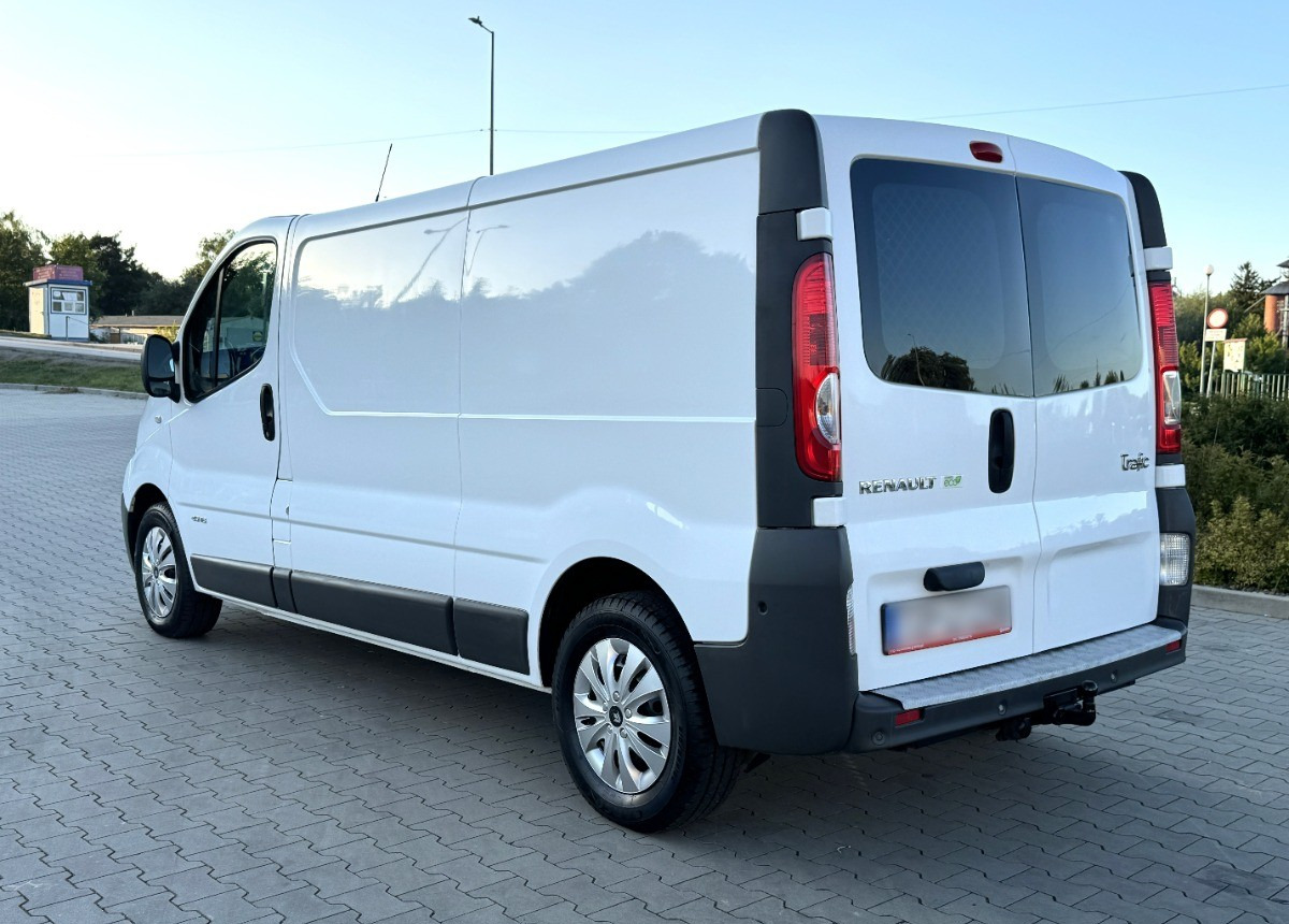 Renault Trafic 2.0 DCI 115KM LONG 2012 Rok Klimatyzacja Nawigacja BEZWYPADKOWY - Суцільнометалевий фургон: фото 2 Renault Trafic 2.0 DCI 115KM LONG 2012 Rok Klimatyzacja Nawigacja BEZWYPADKOWY - Суцільнометалевий фургон: фото 2