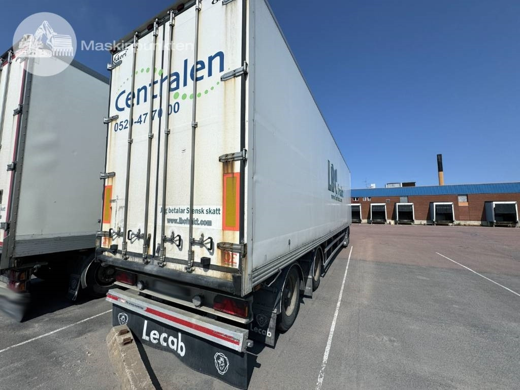 Ekeri L4 - Закритий кузов причіп: фото 3 Ekeri L4 - Закритий кузов причіп: фото 3