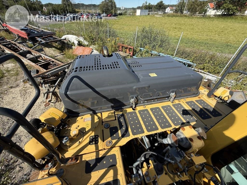 Гусеничний екскаватор Komatsu PC 210 LC-11: фото 50