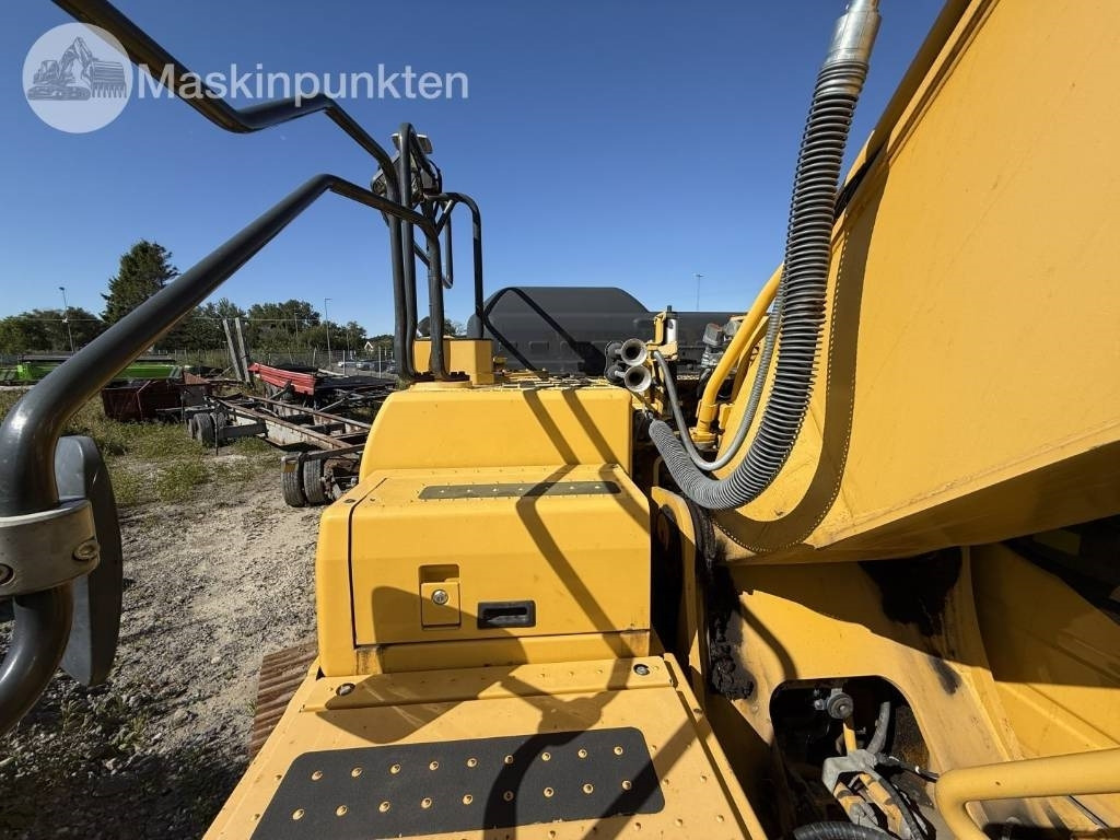 Гусеничний екскаватор Komatsu PC 210 LC-11: фото 44