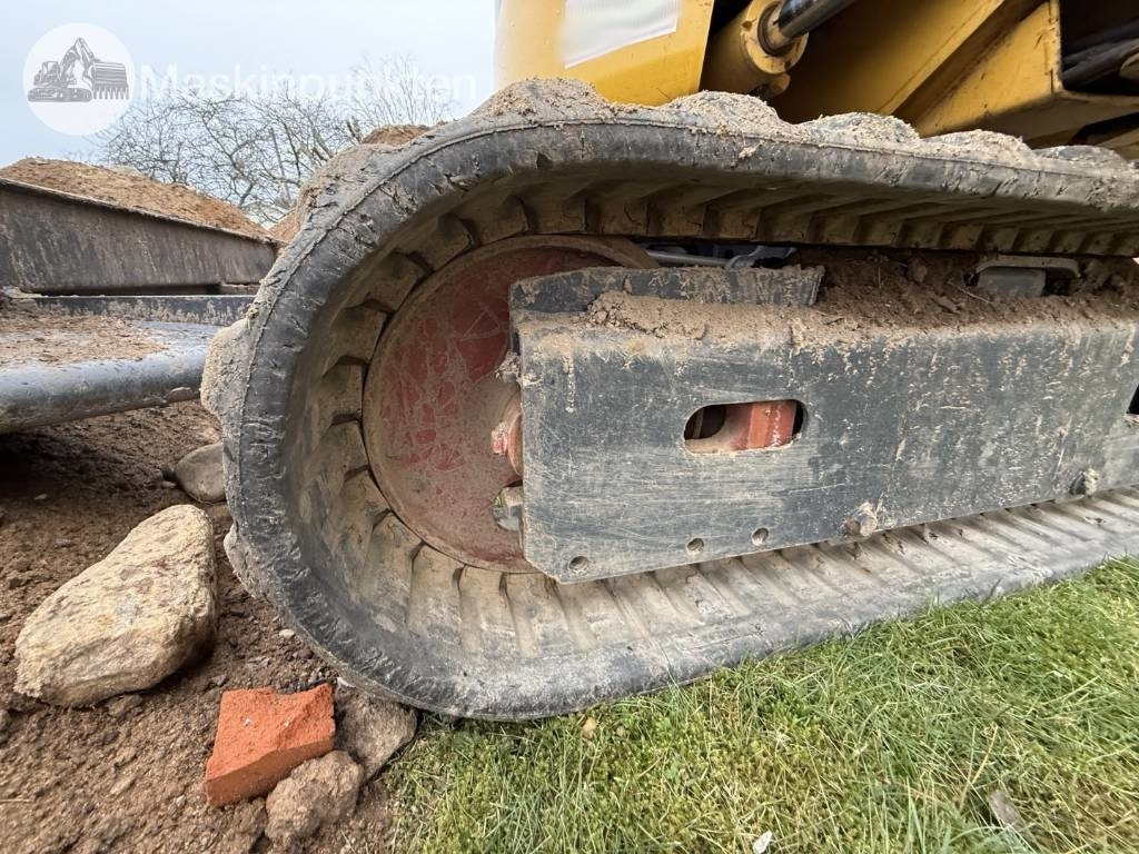 Міні-екскаватор Komatsu PC 26 MR-3: фото 38 Міні-екскаватор Komatsu PC 26 MR-3: фото 38