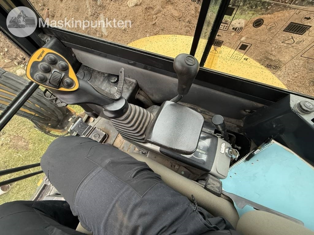 Міні-екскаватор Komatsu PC 26 MR-3: фото 15 Міні-екскаватор Komatsu PC 26 MR-3: фото 15