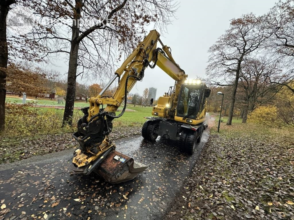 Komatsu PW 148-11 med vagn och redskap - Колісний екскаватор: фото 2 Komatsu PW 148-11 med vagn och redskap - Колісний екскаватор: фото 2
