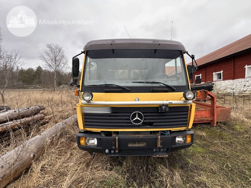 Mercedes-Benz 1117 L - Гаковий мультиліфт вантажівка: фото 3 Mercedes-Benz 1117 L - Гаковий мультиліфт вантажівка: фото 3